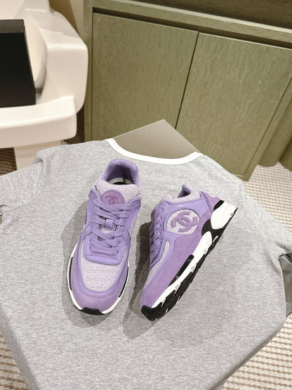 TRAINERS IN LIGHT PURPLE SUEDE AND CALFSKIN