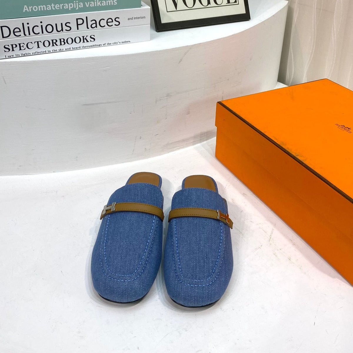 IENA MULE LAPIS CANVAS AND CARAMEL CALFSKIN