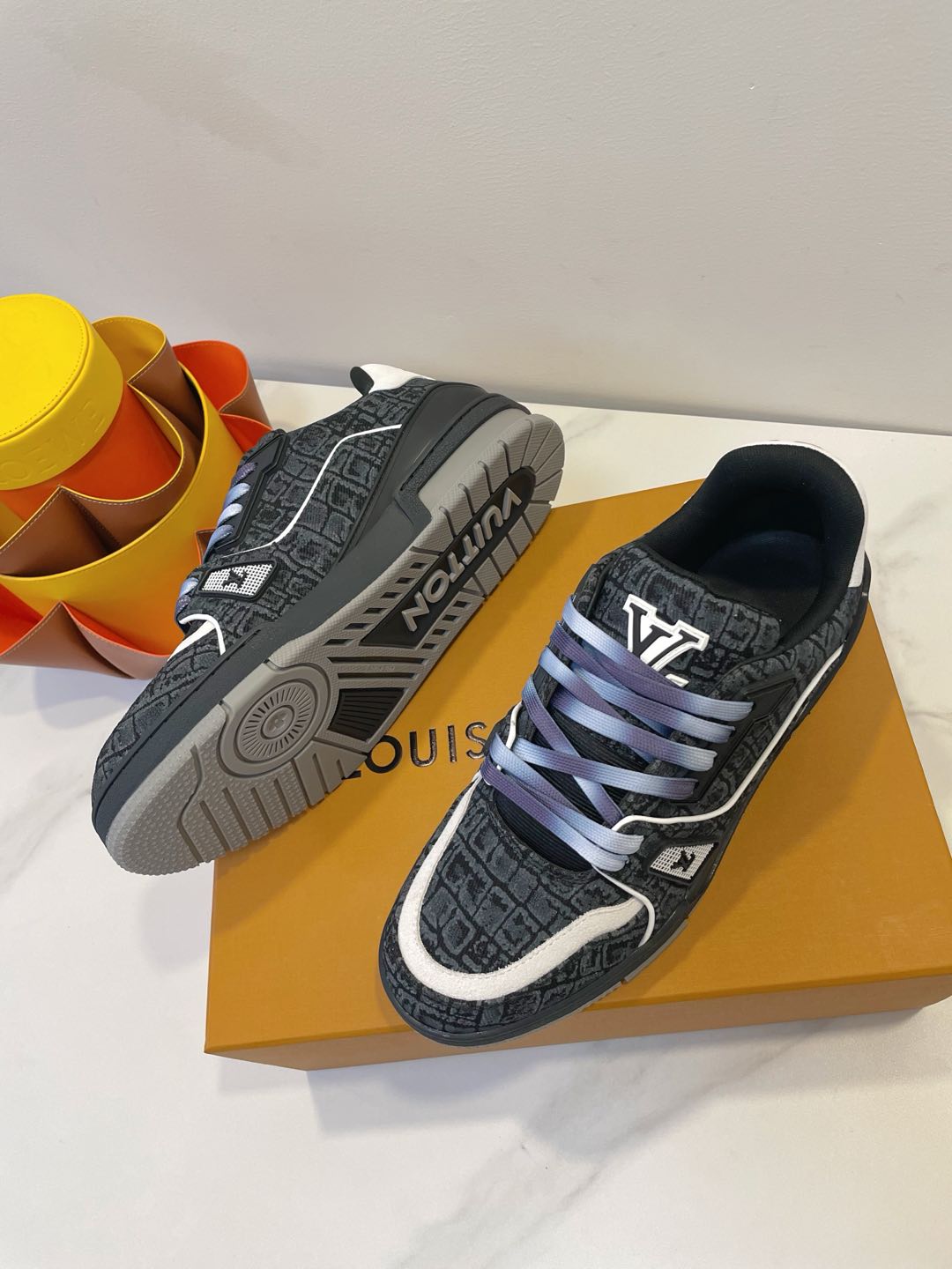 TRAINER SNEAKER IN BLACK MONOGRAM DENIM FABRIC