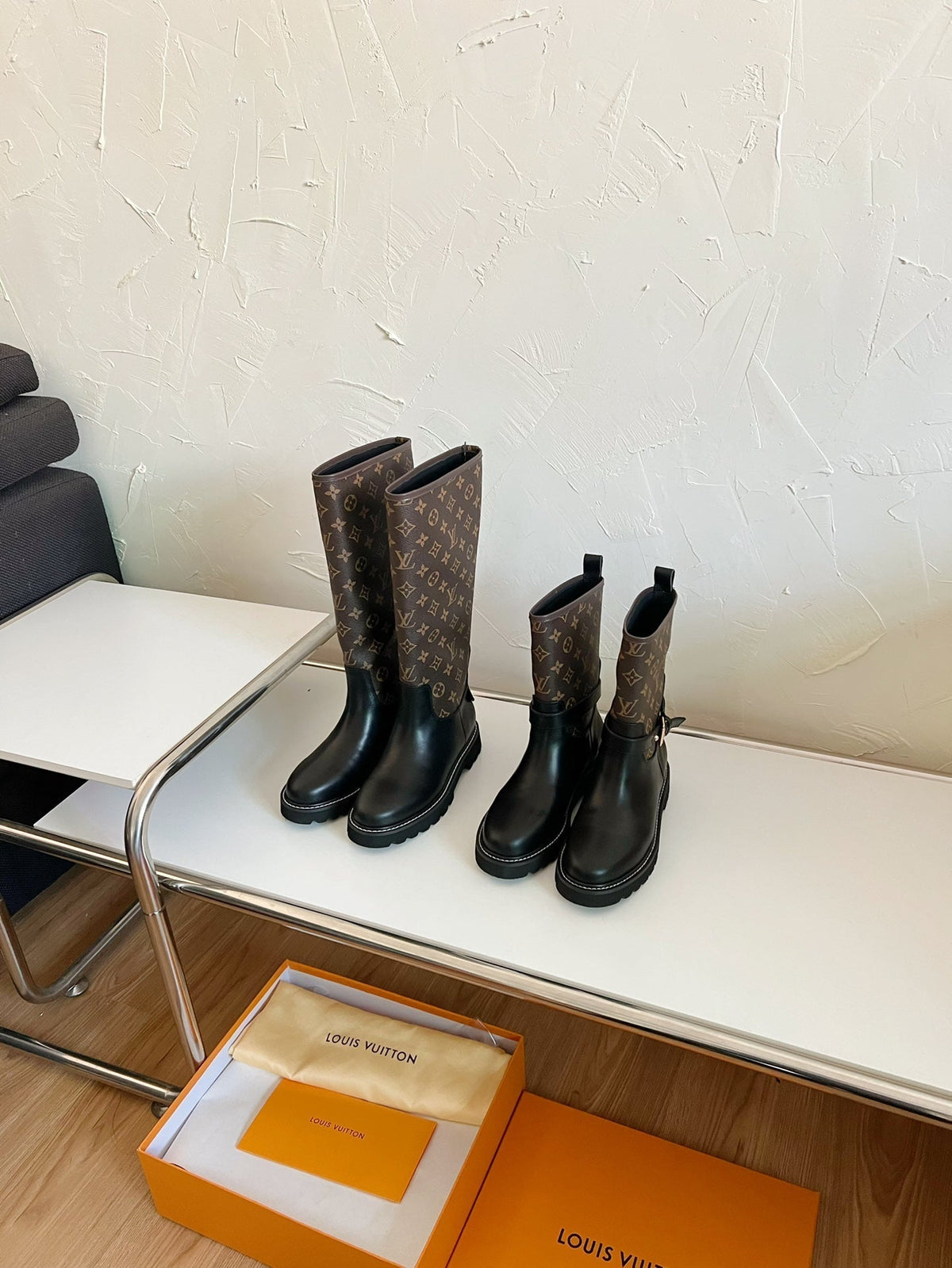 TERRITORY FLAT HIGH BOOT IN BLACK MIX CHOCOLATE BROWN MONOGRAM CALFSKIN