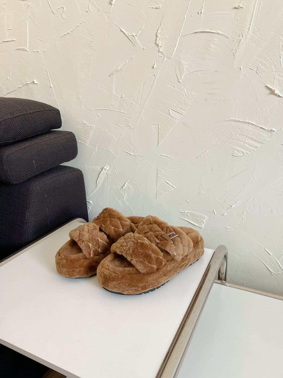 LV SUNSET PLATFORM COMFORT MULE IN CHOCOLATE BROWN SHEARLING