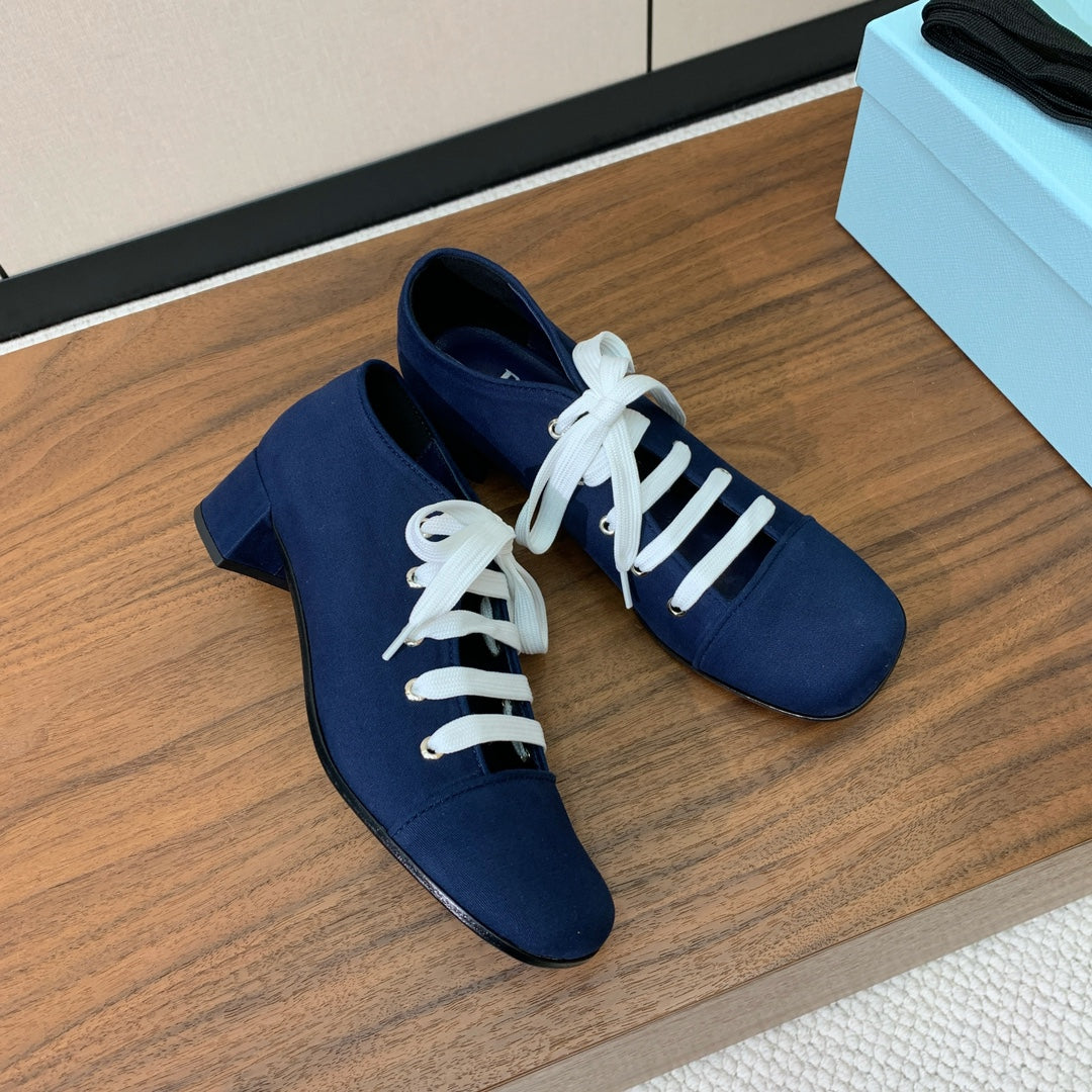 LACE-UP HIGH SHOES IN NAVY BLUE CANVAS