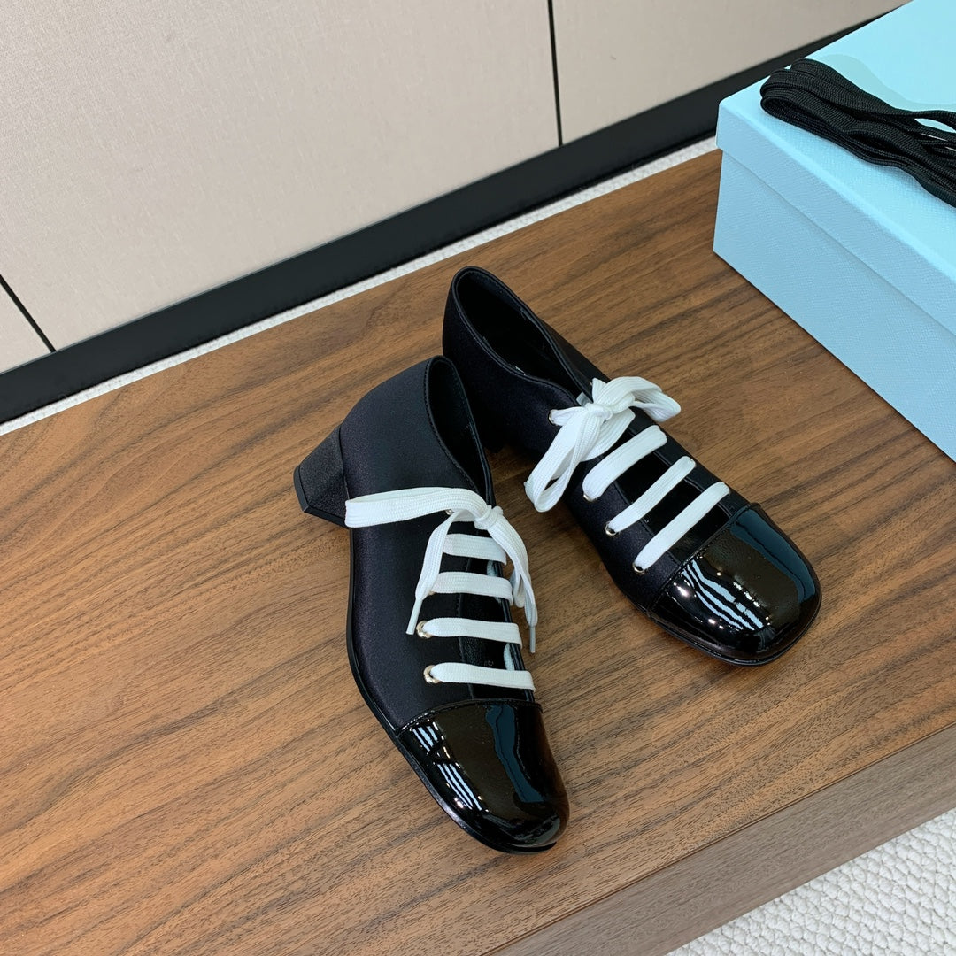 LACE-UP HIGH SHOES IN BLACK SILK MIX GLOSSY CALFSKIN