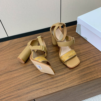 THREE-STRAP HIGH-HEELED EMBROIDERED SANDALS CAMEL BROWN