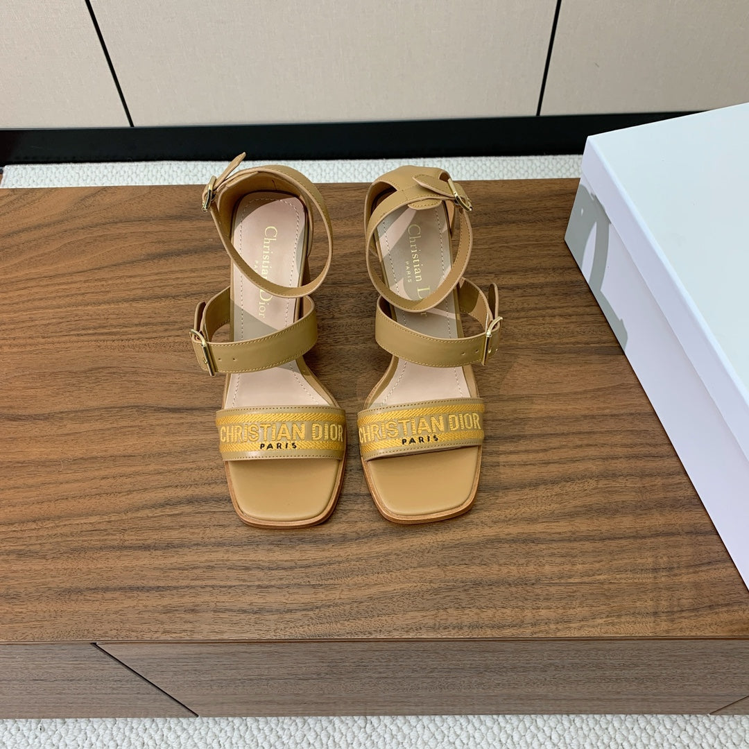 THREE-STRAP HIGH-HEELED EMBROIDERED SANDALS CAMEL BROWN