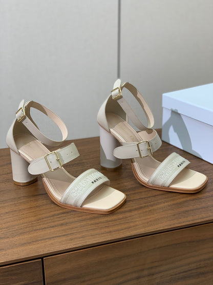 THREE-STRAP HIGH-HEELED EMBROIDERED SANDALS NUDE BEIGE