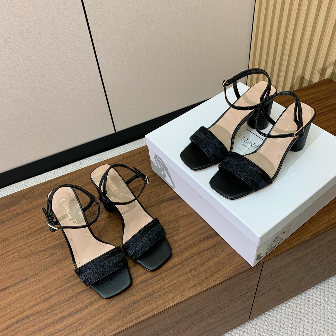 HIGH HEEL EMBROIDERED SANDAL IN BLACK CALFSKIN AND WOVEN STRAPS