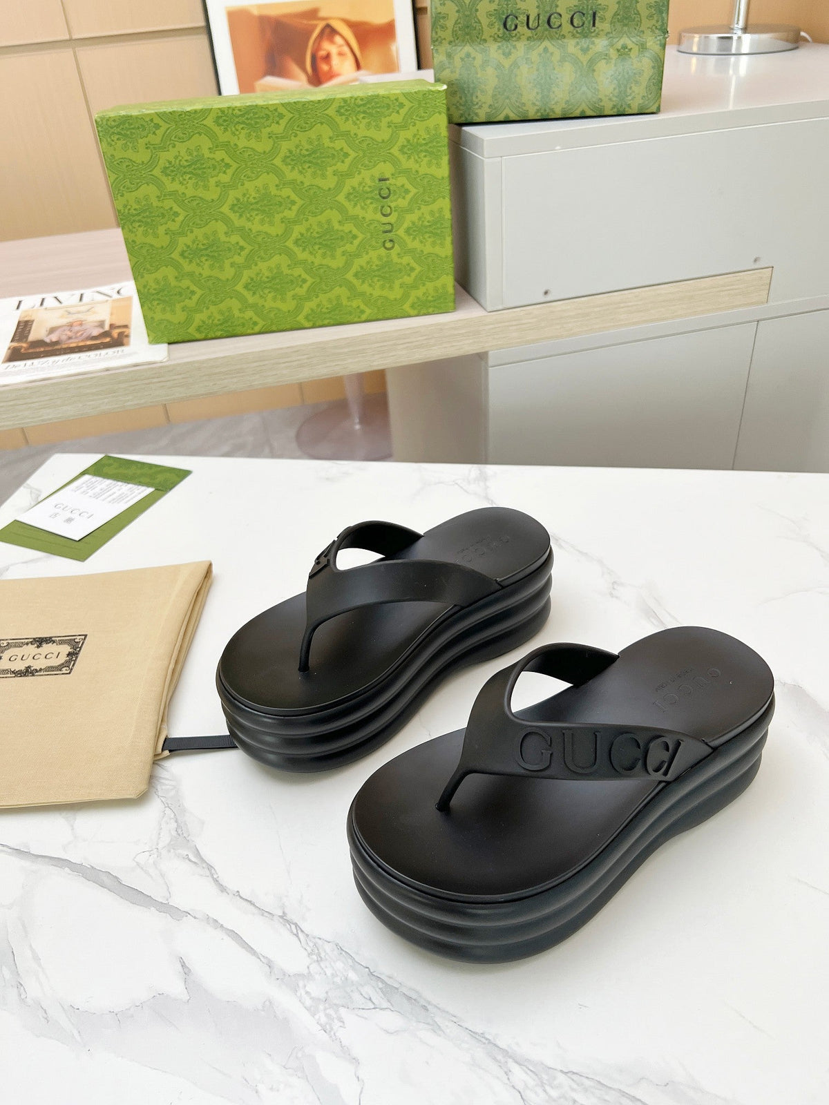 THONG PLATFORM 5 CM IN BLACK IMPORTED TPU