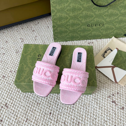 GG SLIDE SANDAL WITH GUCCI SCRIPT PASTEL PINK DENIM