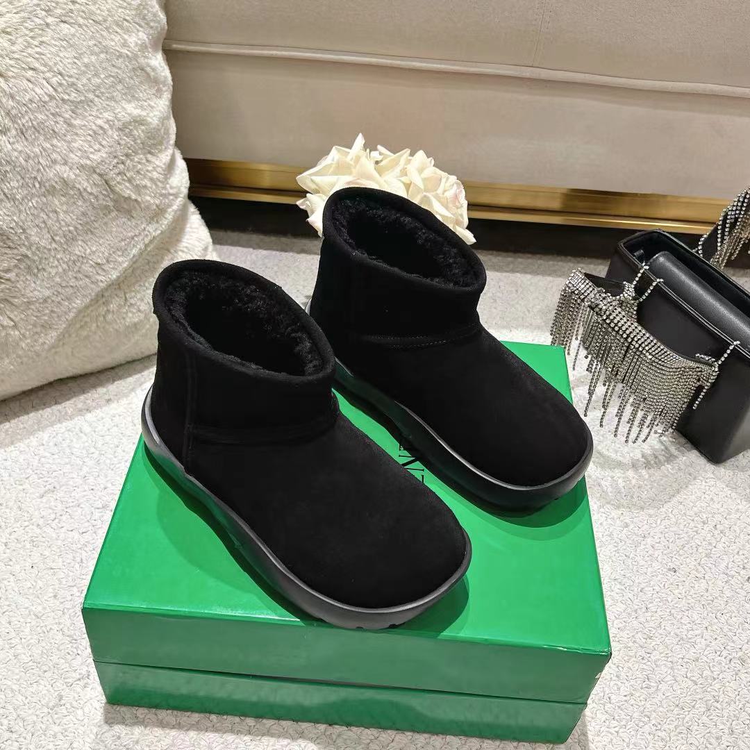 SNAP MINI ANKLE BOOTS IN BLACK SUEDE AND SHEARLING LINING
