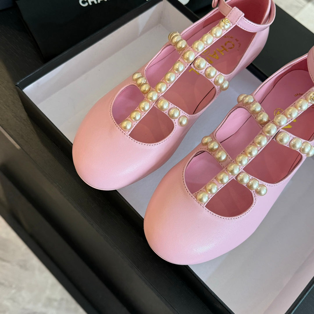 MARY JANES SHOES LIGHT PINK GOATSKIN WITH FAUX PEARL