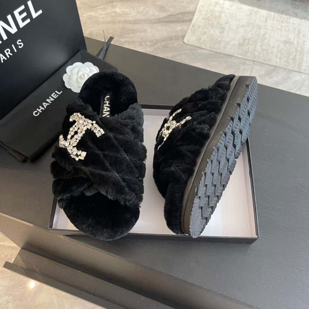 BLACK FUR CROSS SRAP SLIPPERS