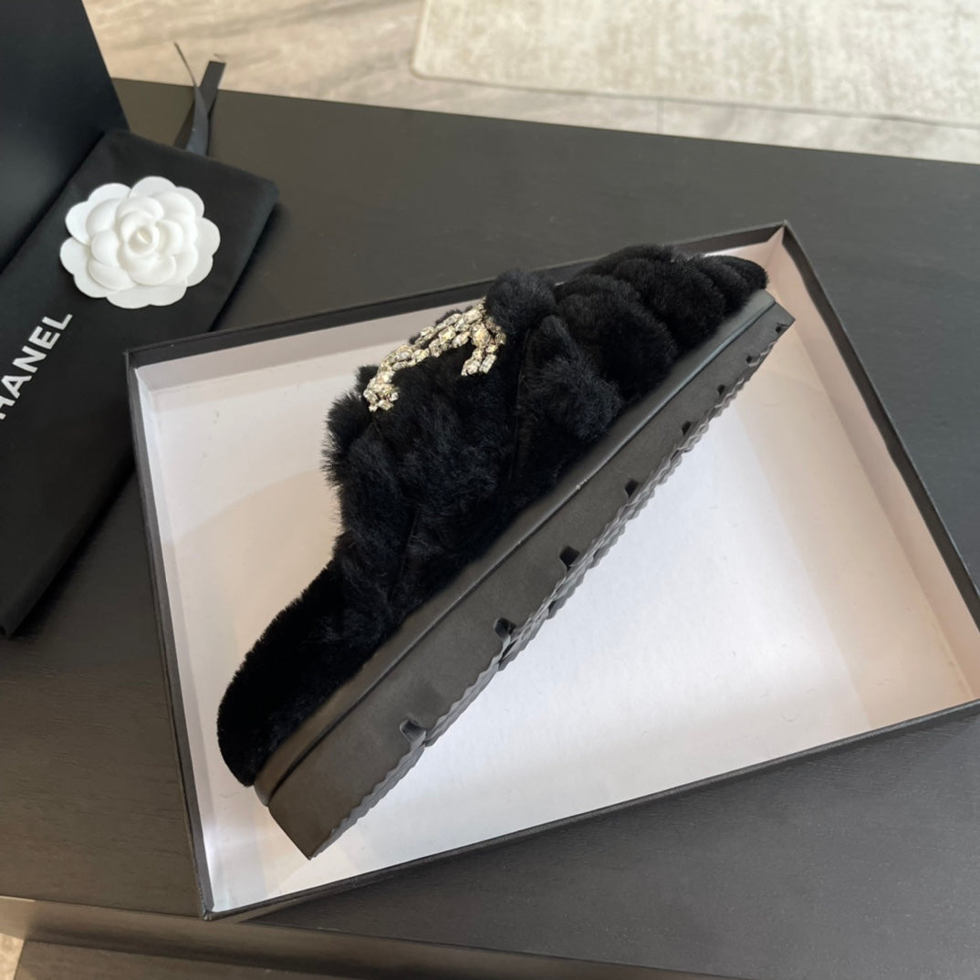 BLACK FUR CROSS SRAP SLIPPERS