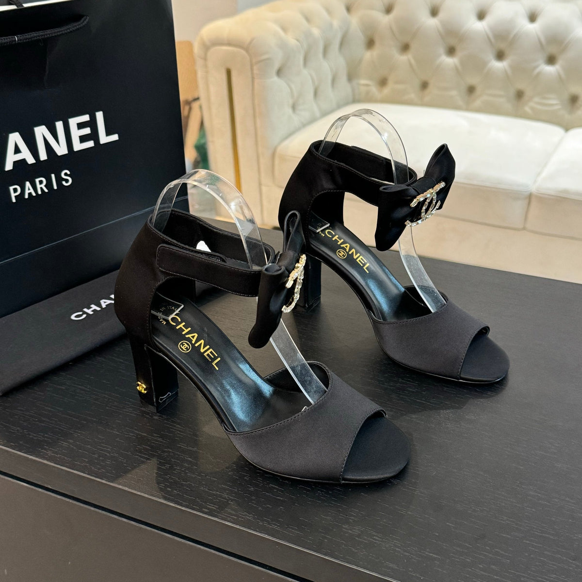 HIGH SANDAL OPEN TOE IN BLACK SATIN
