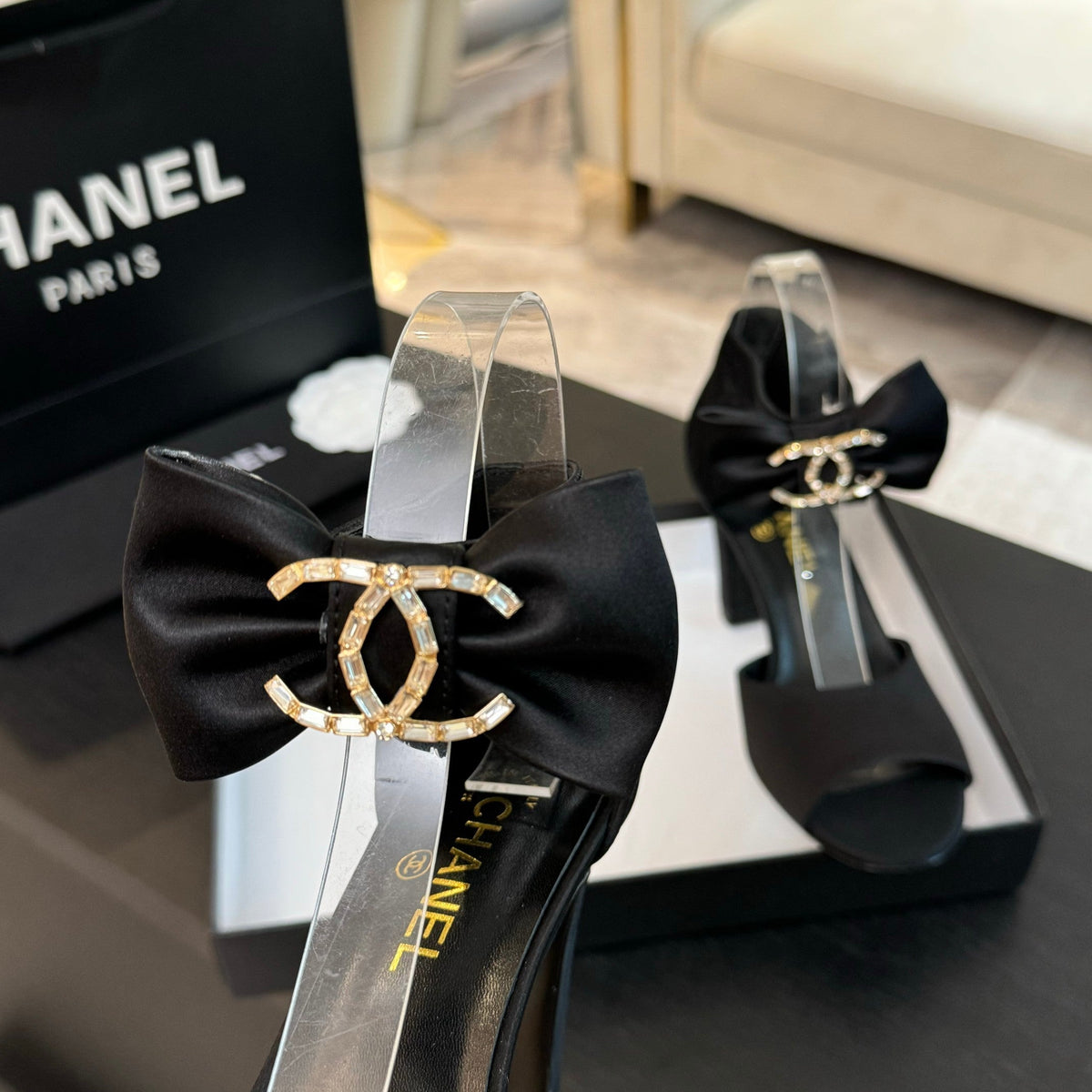 HIGH SANDAL OPEN TOE IN BLACK SATIN