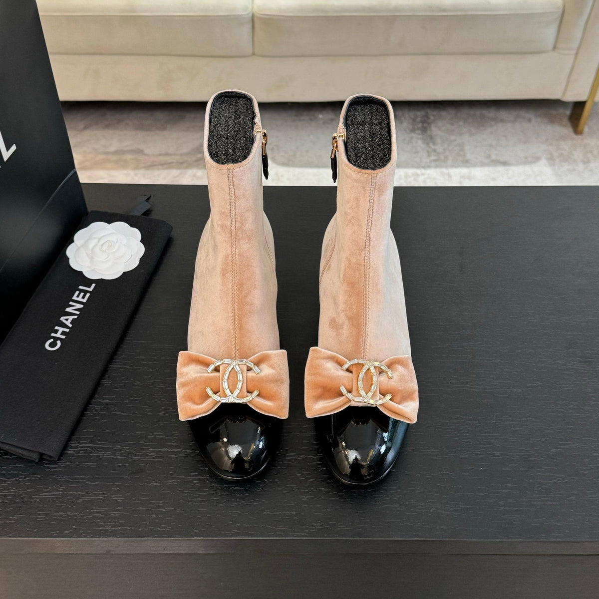 SHORT BOOTS IN PEACH PINK VELVET AND BLACK LAMBSKIN