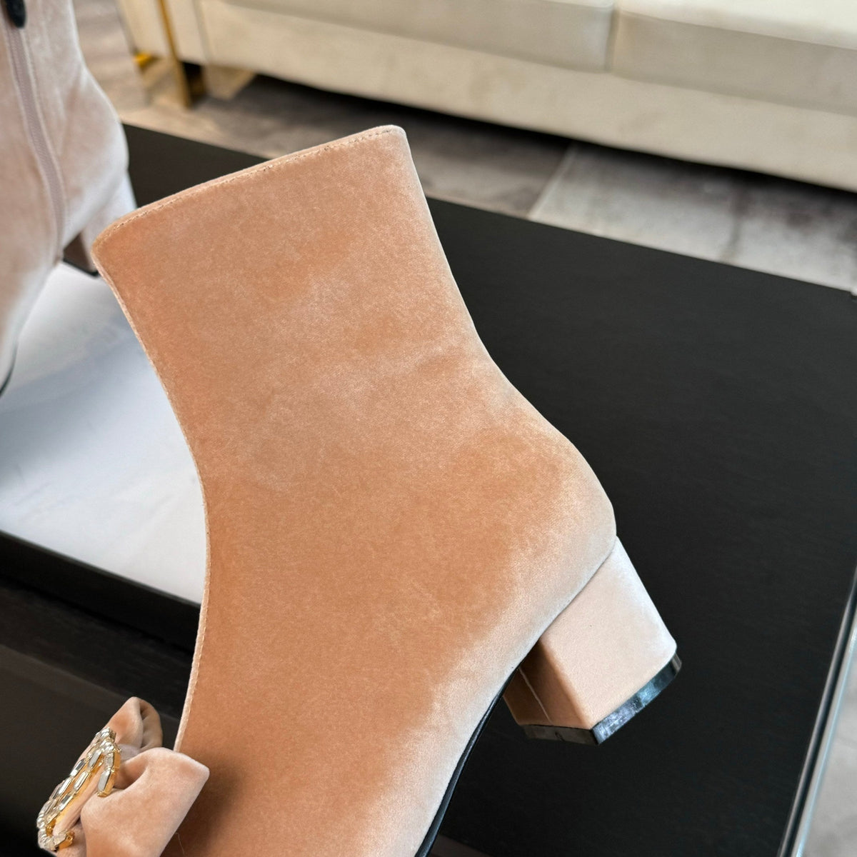 SHORT BOOTS IN PEACH PINK VELVET AND BLACK LAMBSKIN