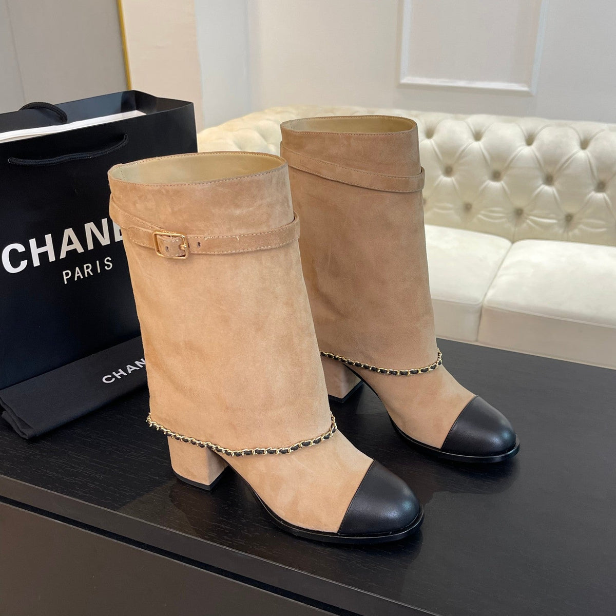 SHORT BOOTS 6.5 CM IN CIDER BROWN SUEDE AND BLACK CALFSKIN