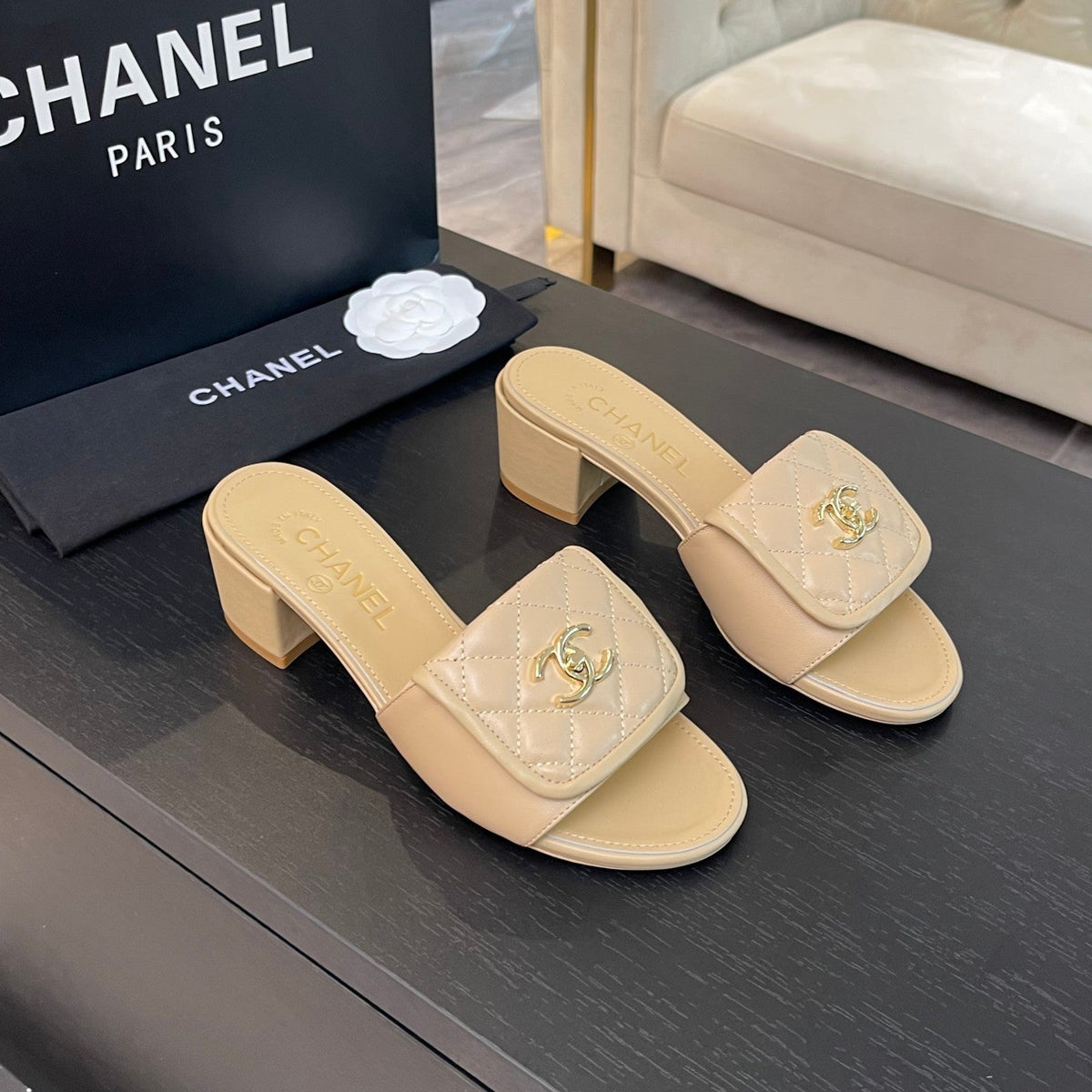 MID-HEEL 5 CM MULE IN TUSCAN BEIGE LAMBSKIN