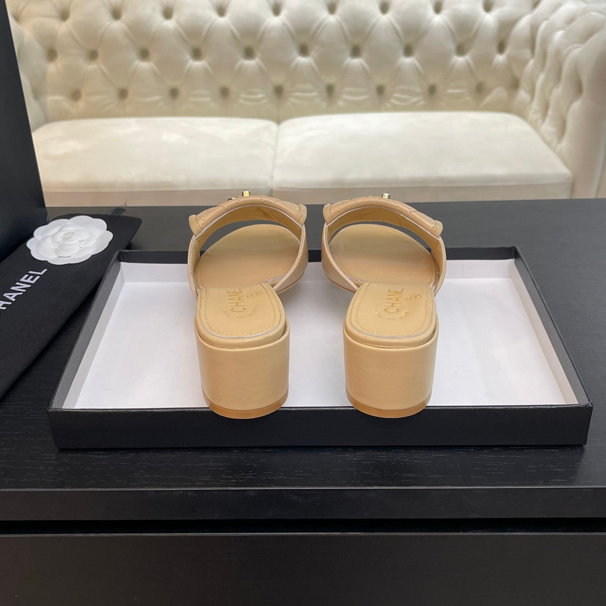 MID-HEEL 5 CM MULE IN TUSCAN BEIGE LAMBSKIN