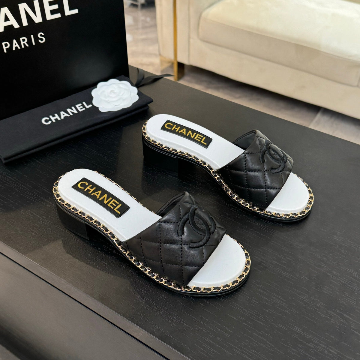 HIGH FLATFORM SLIPPER IN BLACK EMBOSSED SHEEPSKIN