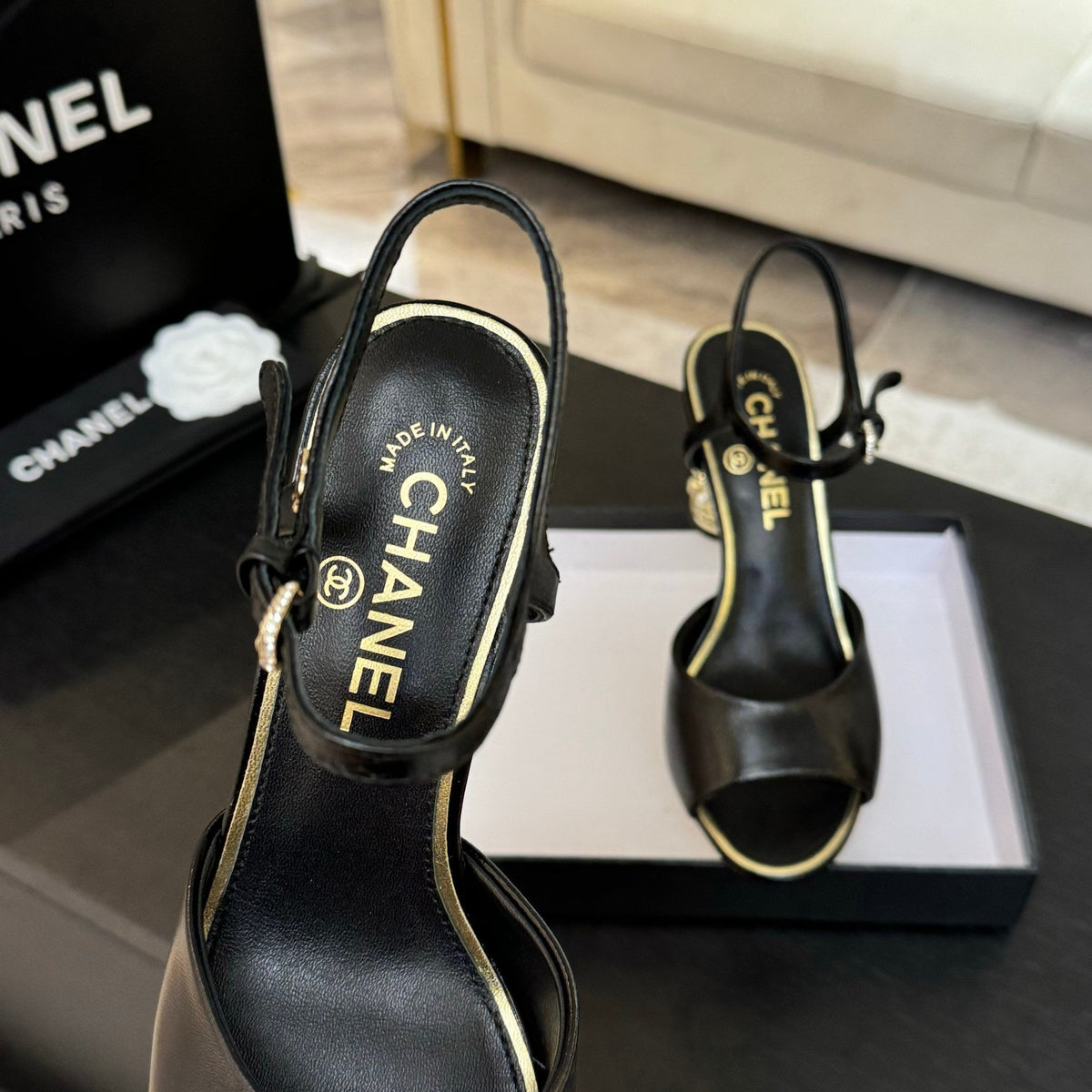 T-STRAP PEARL HEEL 85 MM SANDALS IN BLACK LAMBSKIN
