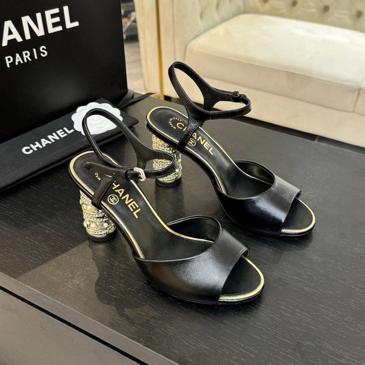 T-STRAP PEARL HEEL 85 MM SANDALS IN BLACK LAMBSKIN