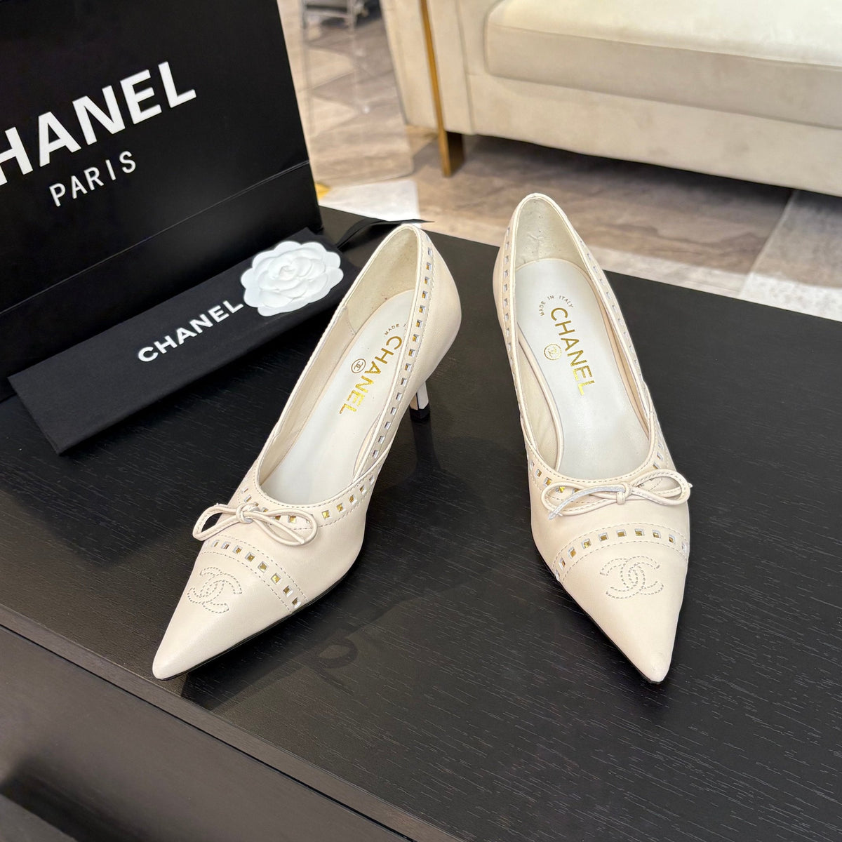 HIGH HEEL PUMP 65 MM IN WHITE CREAM LAMBSKIN