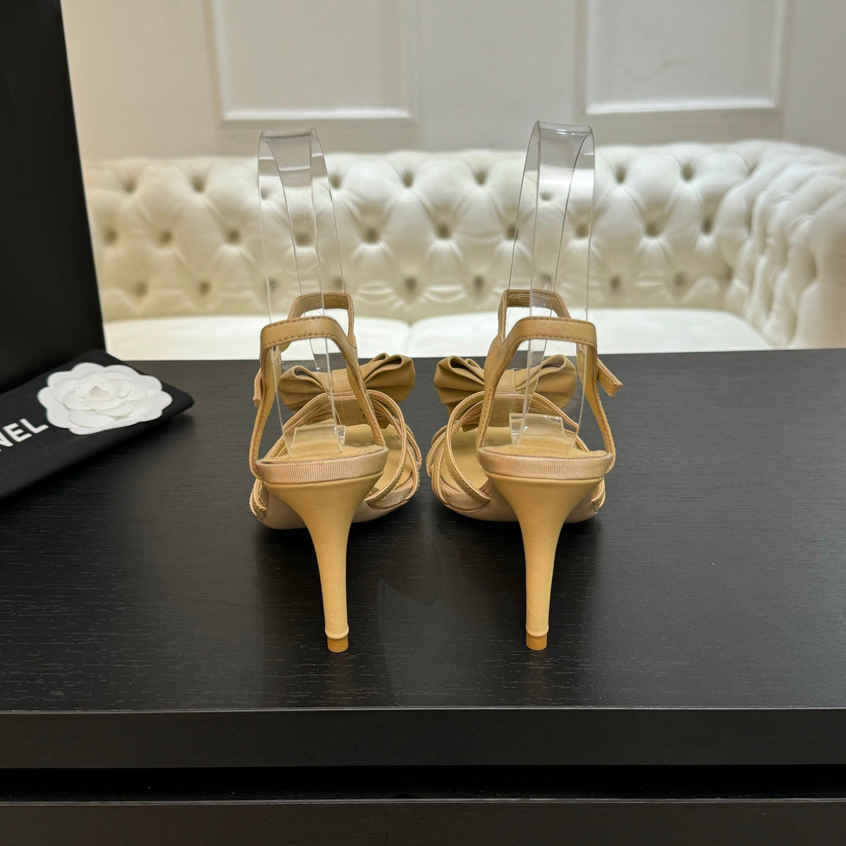 HIGH HEEL SANDAL WITH BOW IN BEIGE LAMBSKIN