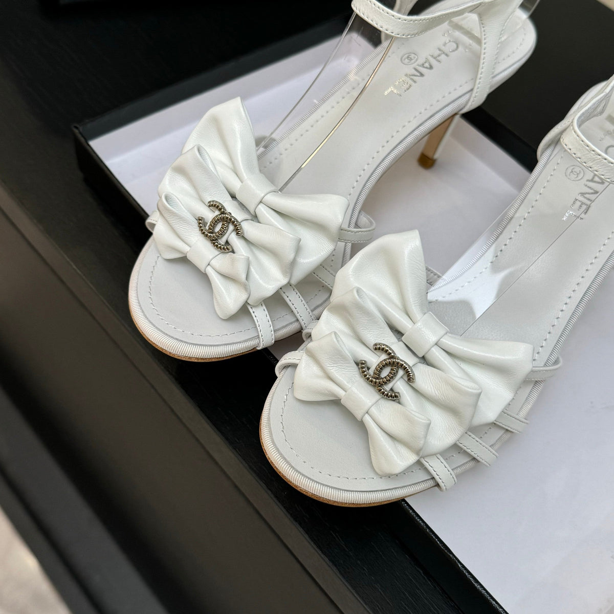 HIGH HEEL SANDAL WITH BOW IN WHITE LAMBSKIN