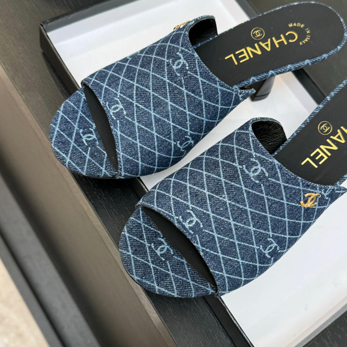 PEEP TOE MULE 85MM IN BLUE DENIM CHECKERED AND LOGO