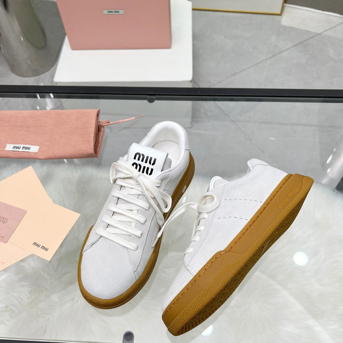 ECRU SNEAKERS IN LIGHT GREY SUEDE