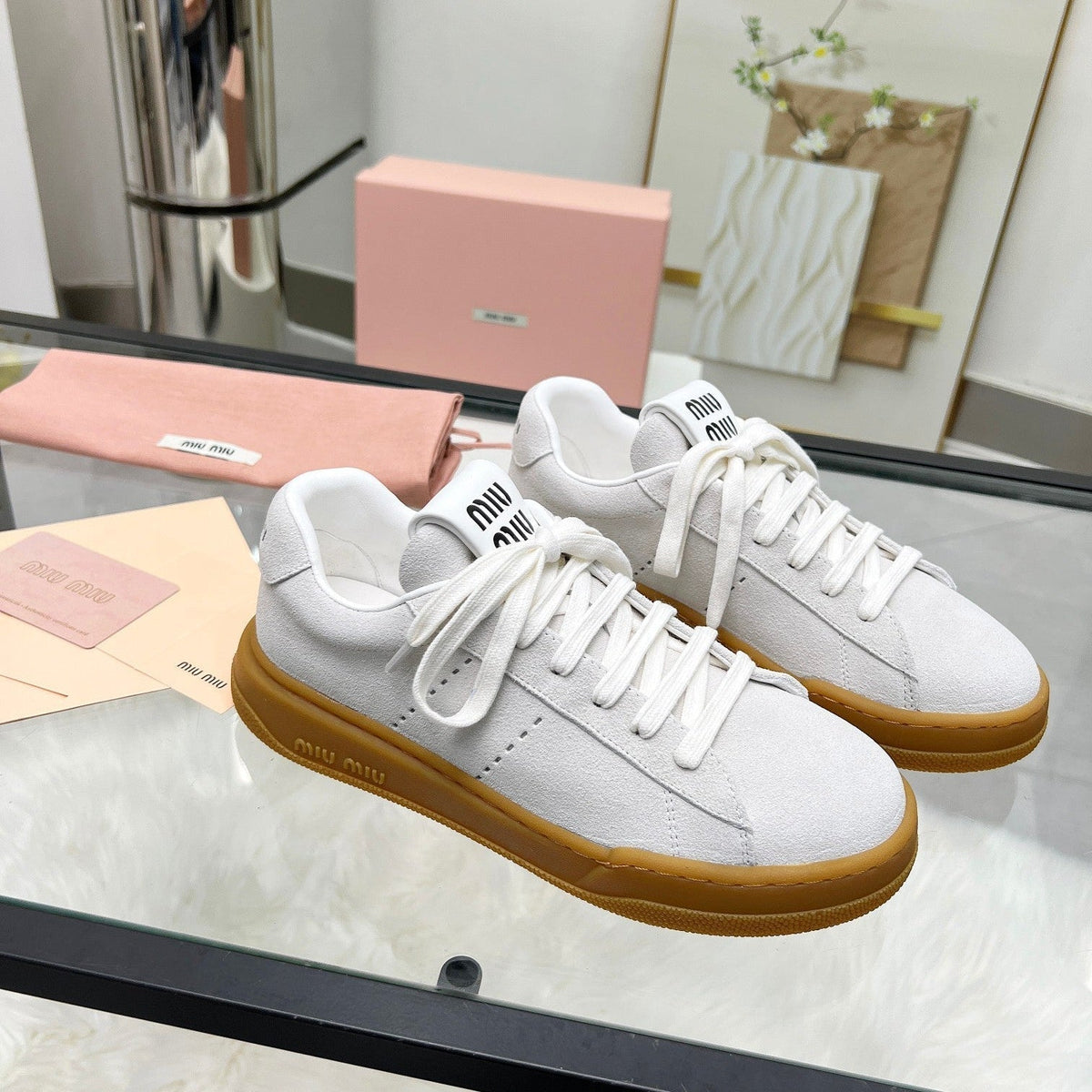 ECRU SNEAKERS IN LIGHT GREY SUEDE