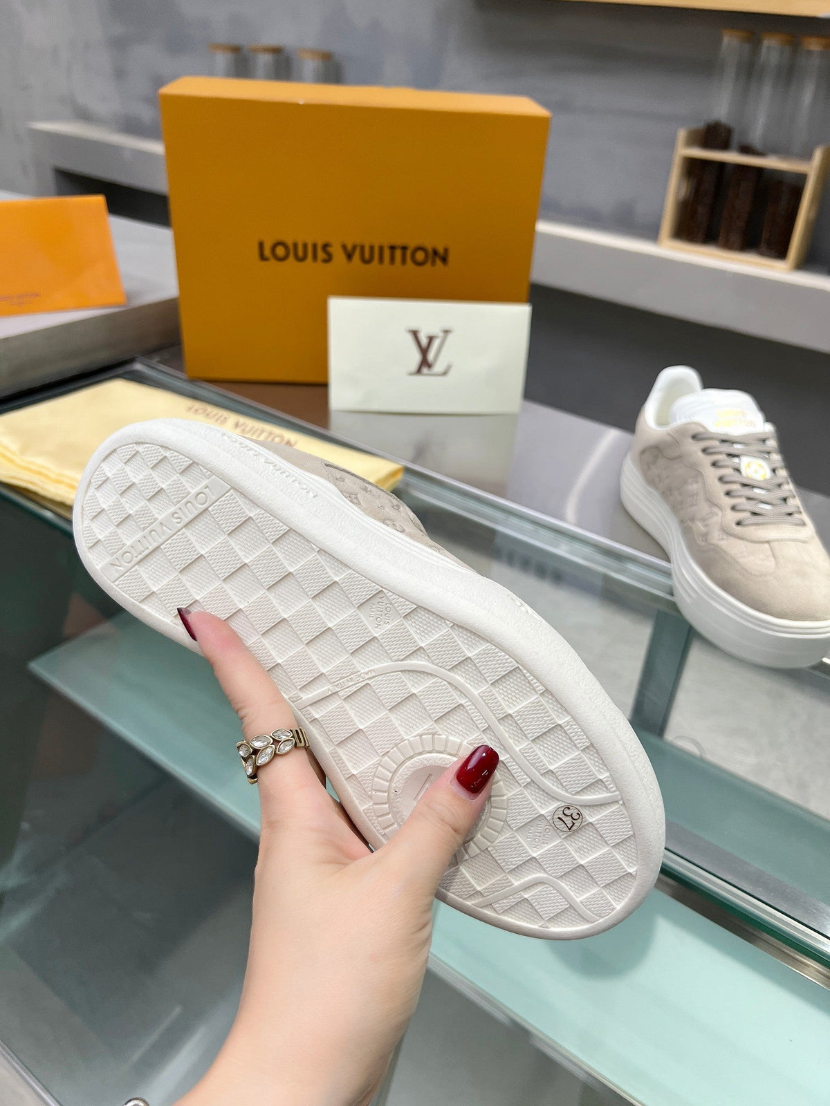 LV WOMEN GROOVY PLATFORM IN CAMEL BROWN EMBOSSED SUEDE