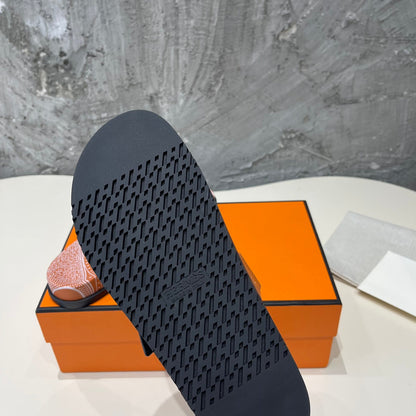 CHYPRE SANDAL CARAMEL CALFSKIN UNIQUE