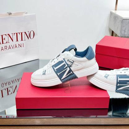 VL7N LOW-TOP WHITE CALFSKIN AND AEGEAN BLUE FABRIC SNEAKER WITH BANDS