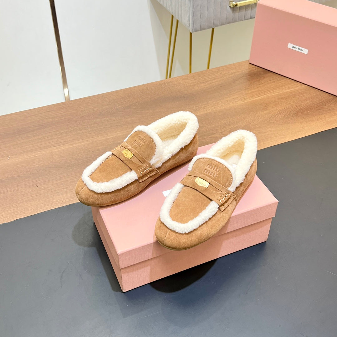 LOAFERS IN CIDER BROWN SUEDE AND WHITE SHEARLING TRIM