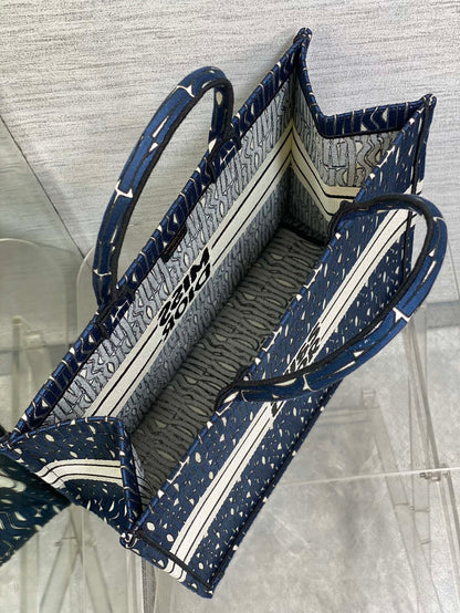 MISS LARGE TOTE 42 IN WHITE MIX DEEP COVE BLUE CANVAS
