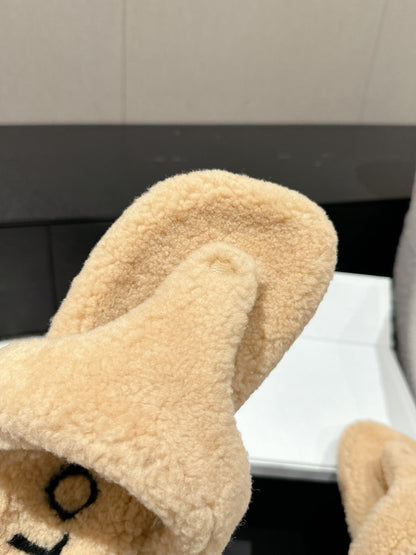 LW SHEARLING THONG SLIPPER IN PASTEL YELLOW
