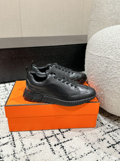 BOUNCING SNEAKER IN FULL BLACK CALFSKIN