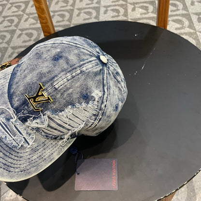 BASEBALL CAP IN LIGHT BLUE DENIM 404845