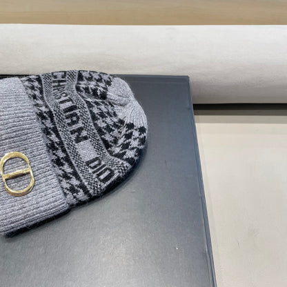 KNITTED BEANIE HAT IN GRAY CASHMERE WOOL 422482