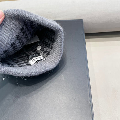 KNITTED BEANIE HAT IN GRAY CASHMERE WOOL 422482