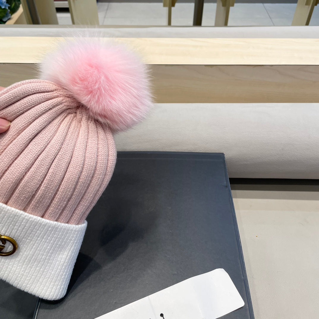 BEANIE HAT IN LIGHT PINK MIX WHITE WOOL AND FOX FUR 422503