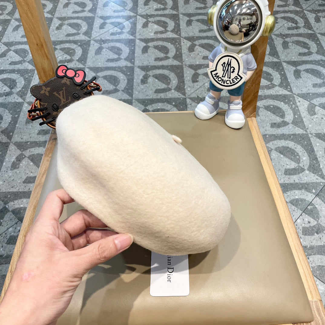 AUSTRALIAN BERET HAT IN BEIGE WOOL FELT 431714