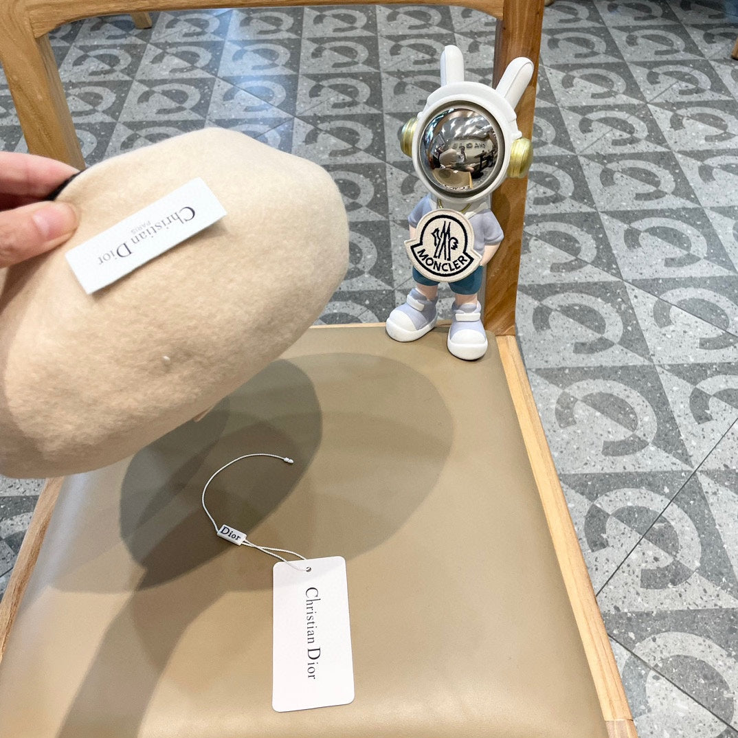 AUSTRALIAN BERET HAT IN BEIGE WOOL FELT 431714