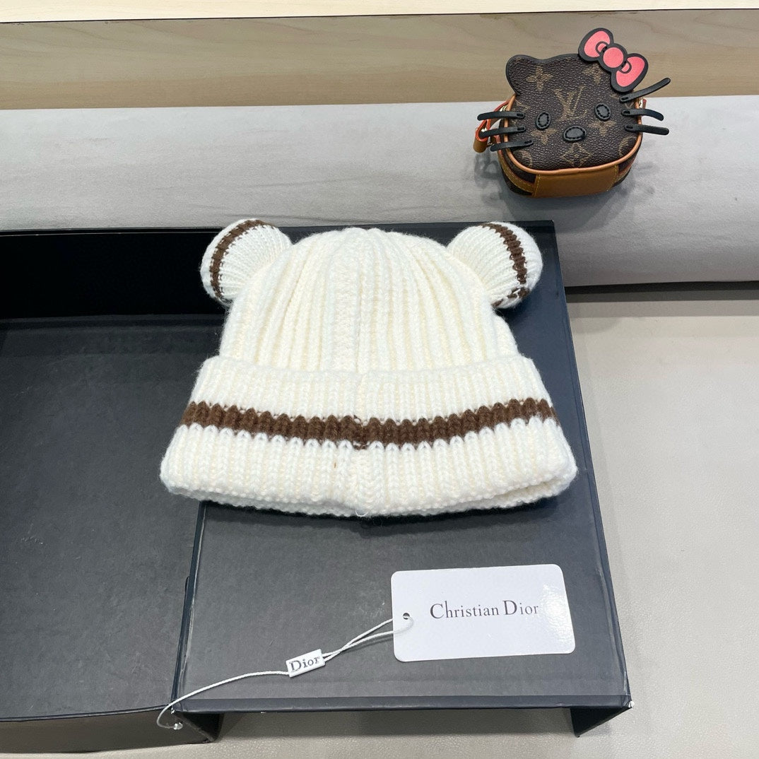 STRIPED BEANIE HAT WITH CUTE BEAR EARS IN WHITE WOOL 433436