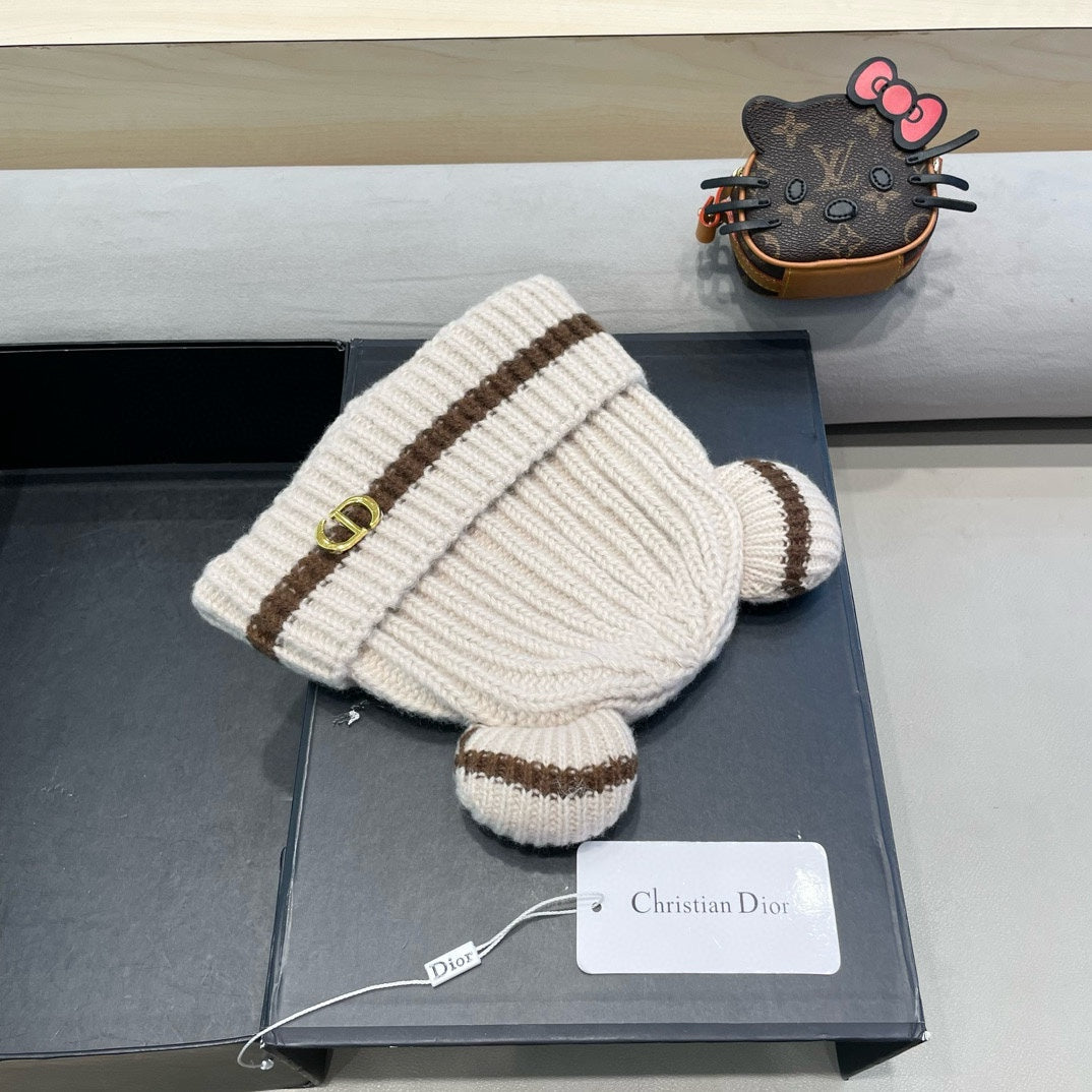 STRIPED BEANIE HAT WITH CUTE BEAR EARS IN BEIGE WOOL 433437