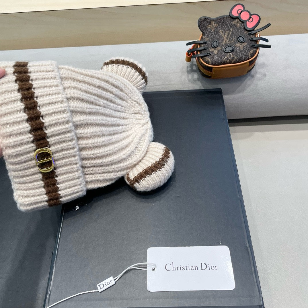 STRIPED BEANIE HAT WITH CUTE BEAR EARS IN BEIGE WOOL 433437