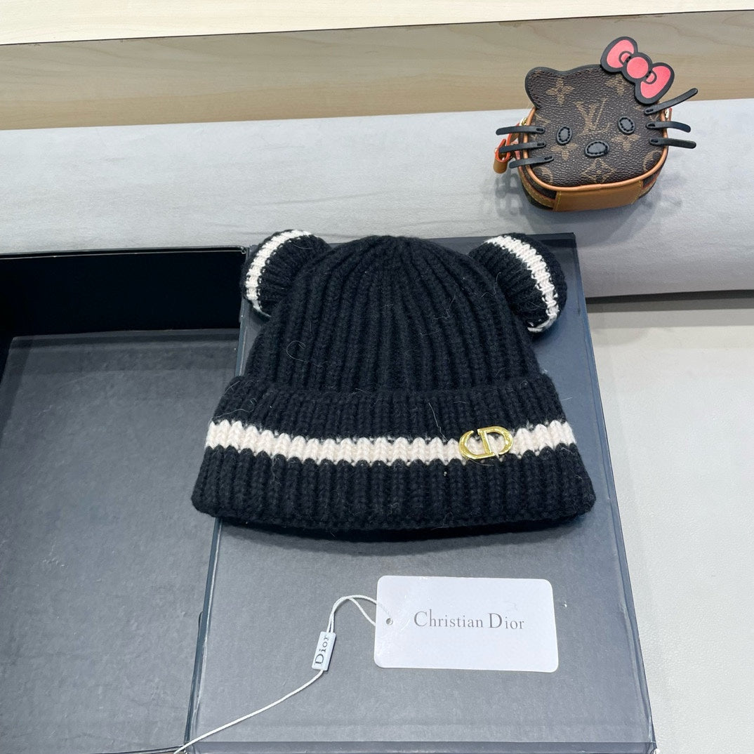 STRIPED BEANIE HAT WITH CUTE BEAR EARS IN BLACK WOOL 433438